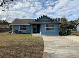 1329 Forest Lake Dr, Hinesville, GA 31313
