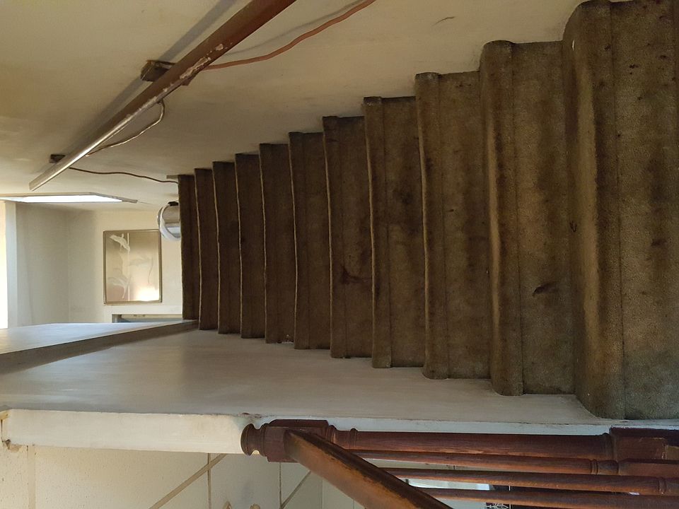 2nd image of 416 Hunter St