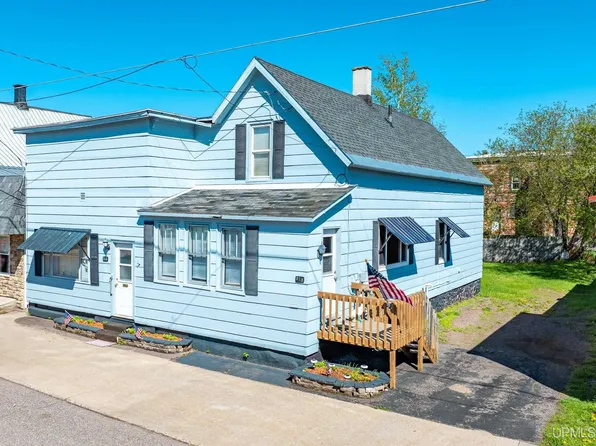 316 & 318 Osceola St, Calumet, MI 49913