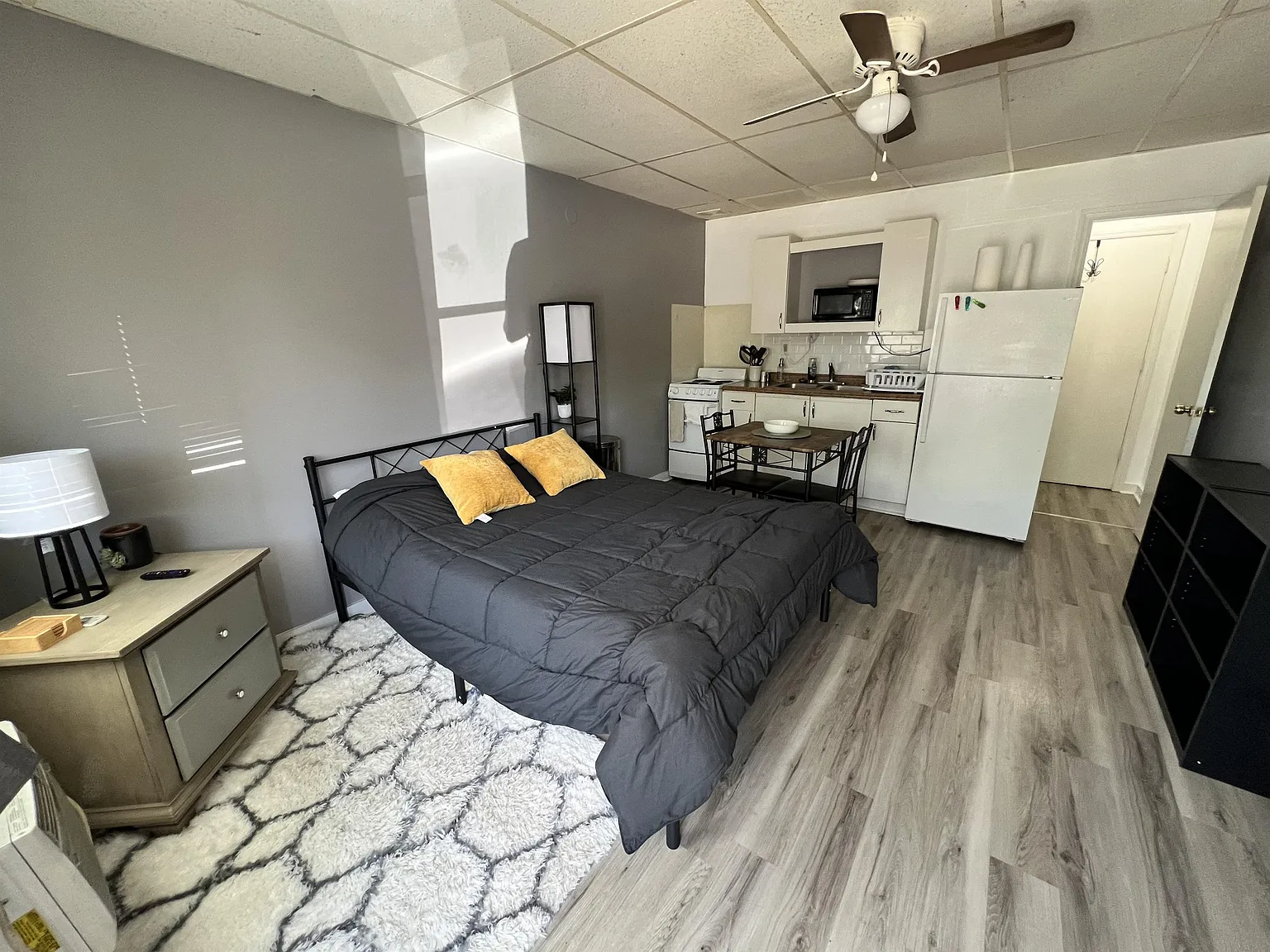 917 South High Street - B — Photo 1