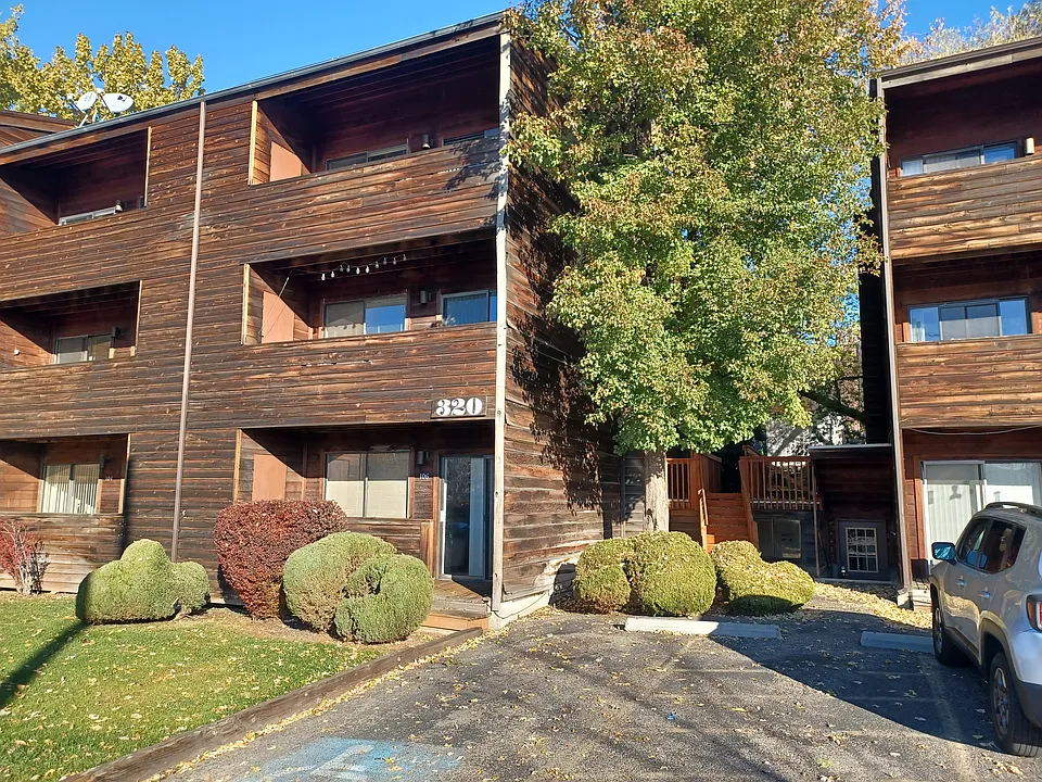 Parklane Apartments