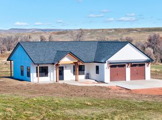 6 Town Road Ln, Ranchester, WY 82839