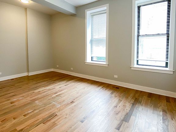 5th image of 2107 N Sedgwick St APT 3