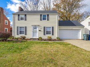 766 Quilliams Rd, Cleveland Heights, OH 44121