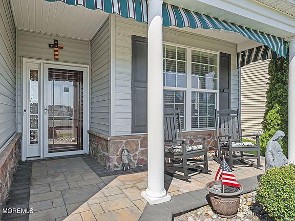 3rd image of 51 Mason Drive