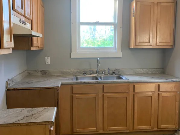 1504 N Granville Ave, Muncie, IN 47303