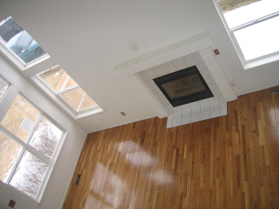 1st image of 402 Liberty St