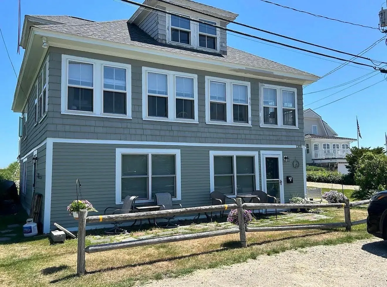 2 bed, 1.0 bath, 1080 sqft, $2,600 — Photo 1