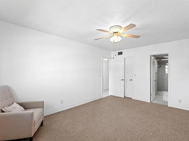 581 Blue Heron Dr #317-B — Photo 16