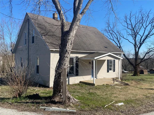 420 Olive St, Villa Ridge, MO 63089