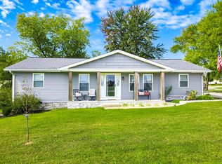 95 Ray Ln, Hanson, KY 42413