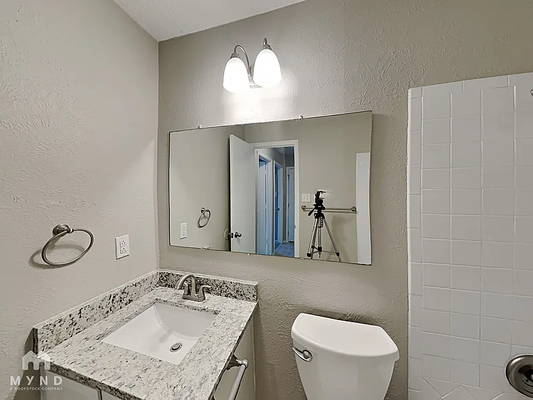 7417 Shadow Bend Dr — Photo 15