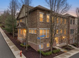 419 Wyola St, Pittsburgh, PA 15211