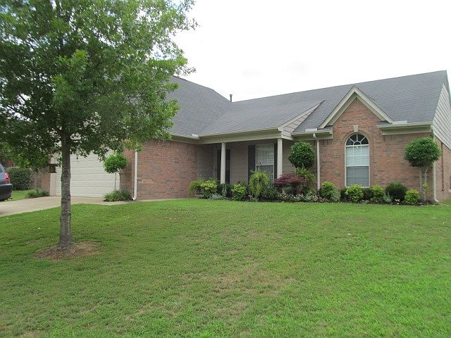 1st image of 106 Oakleigh Dr