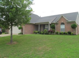106 Oakleigh Dr, Batesville, MS 38606