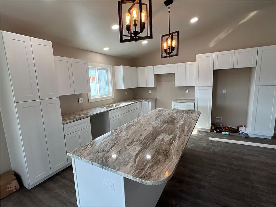 2nd image of 2106 E Cow Creek Ln