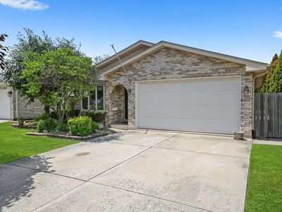 8410 S 78th Ave, Bridgeview, IL, 60455