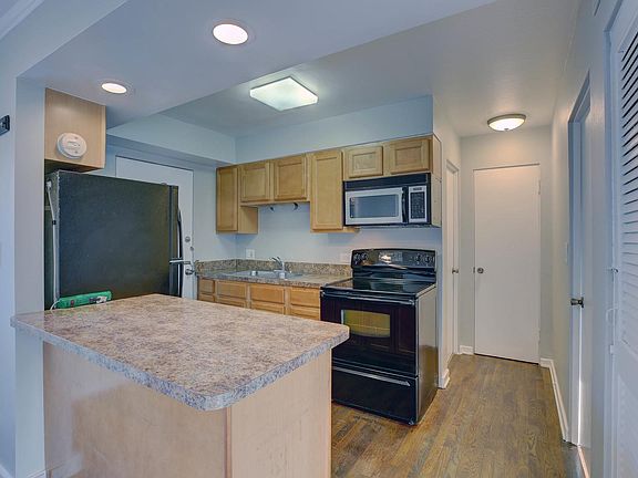 5th image of 5795 N Elston Ave #2