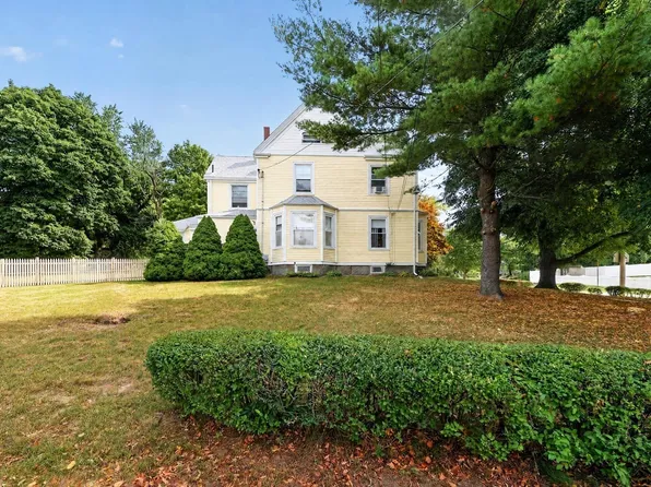 45 Hunt St, Weymouth, MA 02188