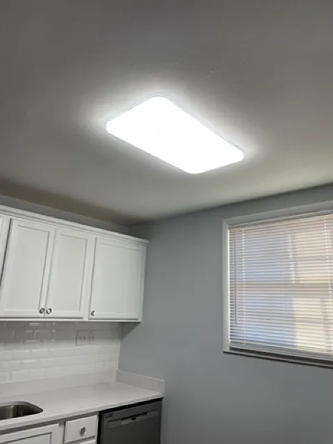 2 bed, 1.5 bath, $1,600 — Photo 4