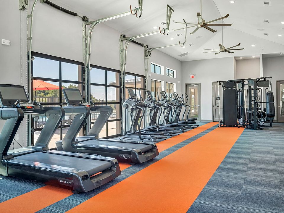 Gym - Cardio Machines