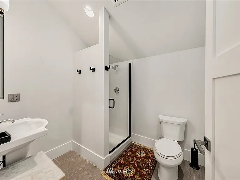 9779 NE Charisma Cir — Photo 20