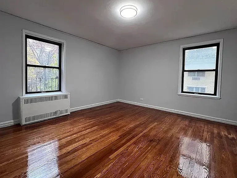 729 W 186th St #2J — Photo 9
