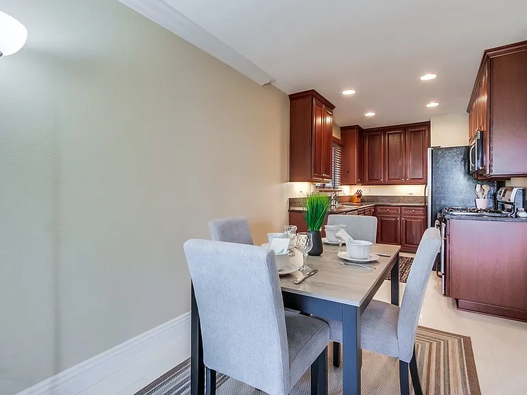 525 Marine St #1 — Photo 7