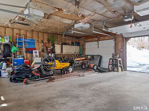 5th image of 172 Old Willimantic Road