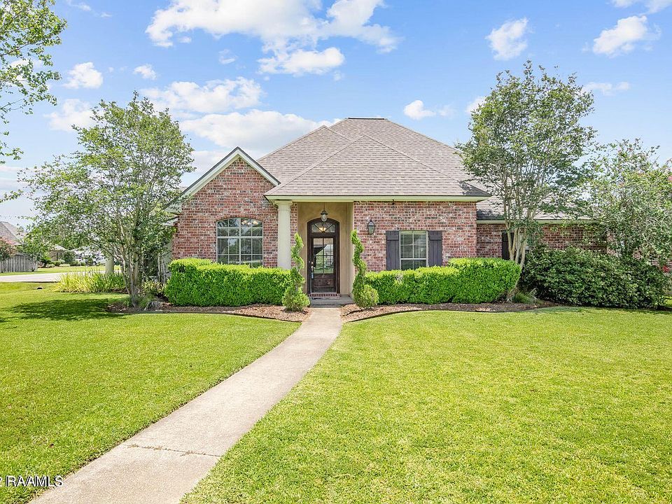 601 S Saint Blaise Ln, Youngsville, LA 70592 | Zillow