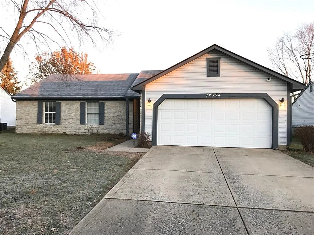 12354 Cobblestone Ct photo 1