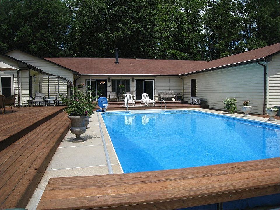 1st image of 1818 White Oak Ln
