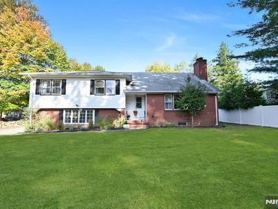 211 Airmount Rd, Mahwah, NJ, 07430