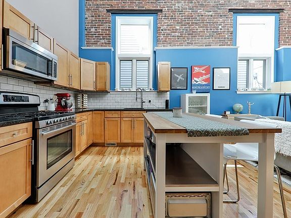 2nd image of 336 Saratoga St APT 3