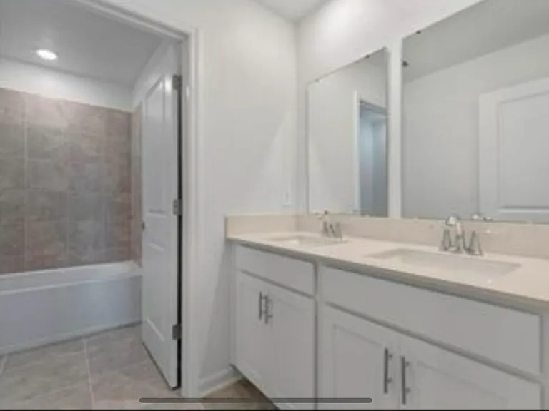 2nd Full Bathroom