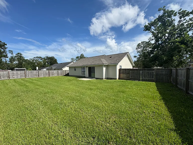 2012 Northside Dr — Photo 10