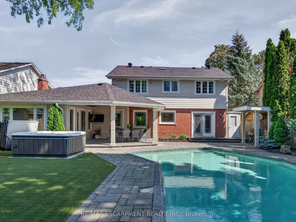 4461 Tremineer Ave, Burlington, ON L7L 1H8