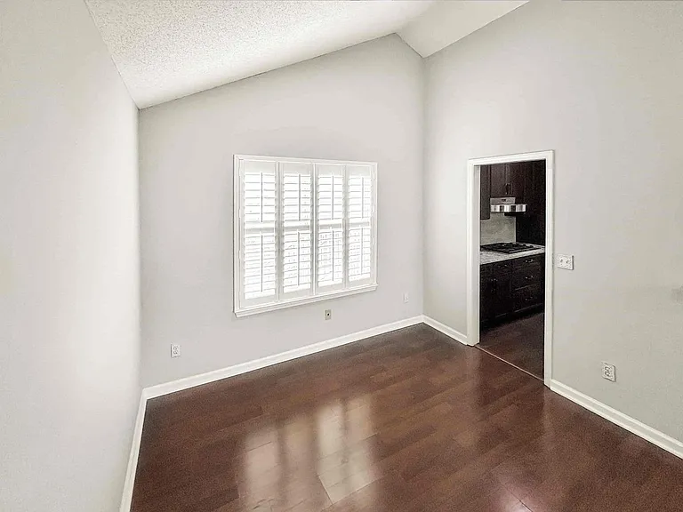 3029 Vineyard Way SE — Photo 6