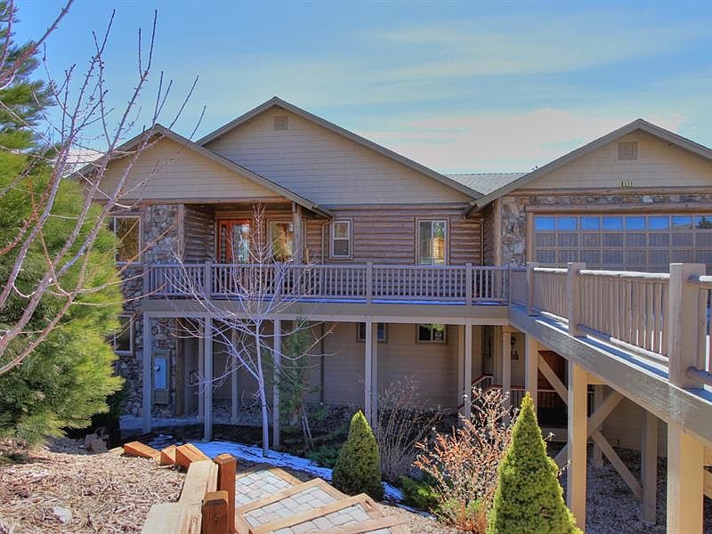 1st image of 340 Starlight Cir