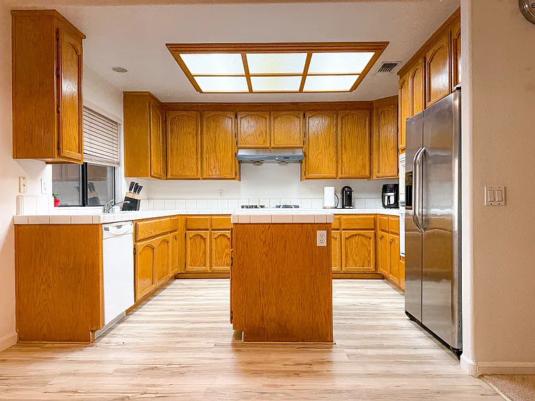 3403 Stormy Ct — Photo 12