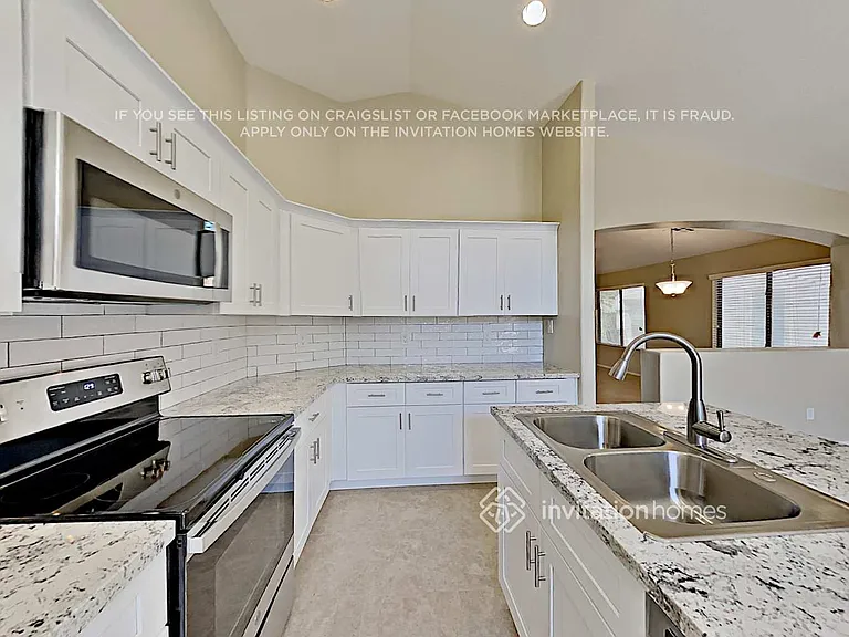 2677 W Half Moon Cir — Photo 10