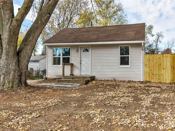 1606 E 27th St, Des Moines, IA 50317