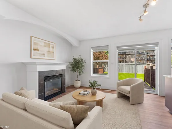 5964 164th Ave NW, Edmonton, AB T5Y 0B2