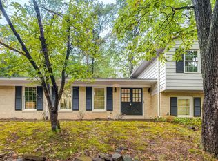 11220 Hunting Horn Ln, Reston, VA 20191