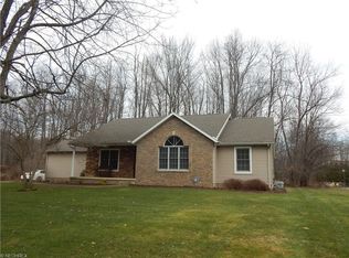 163 Elno Lake Dr, Akron, OH