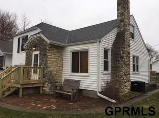 2415 Titus Ave, Omaha, NE 68112