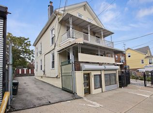 682 E 241st St #1, Bronx, NY 10470