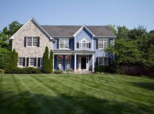 567 Malcolm Rd NW, Vienna, VA 22180