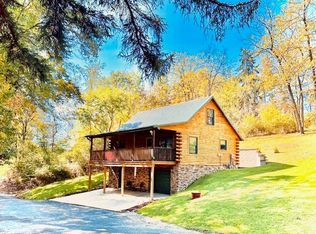 112 Chestnut Ave, Waynesburg, PA 15370