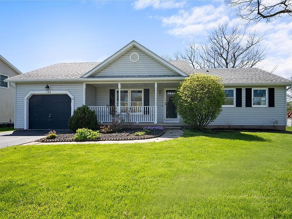 1st image of 102 Delaina Rose Cir